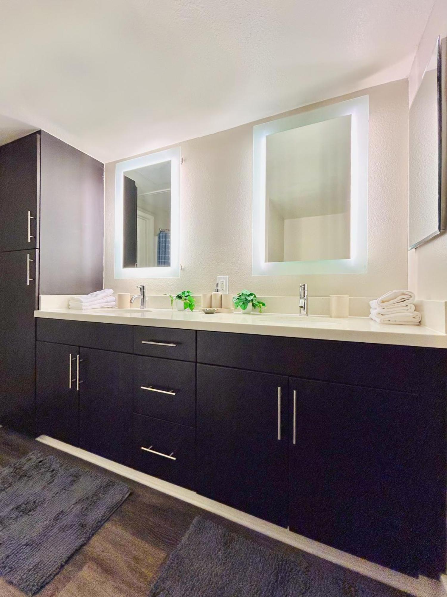 2Bd 2Ba Santa Monica Apartment With Relaxing Pool View Los Angeles Exteriör bild